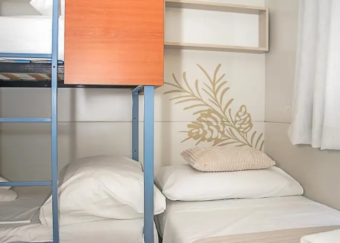 Auto-kamp Dvije Suze 3 *